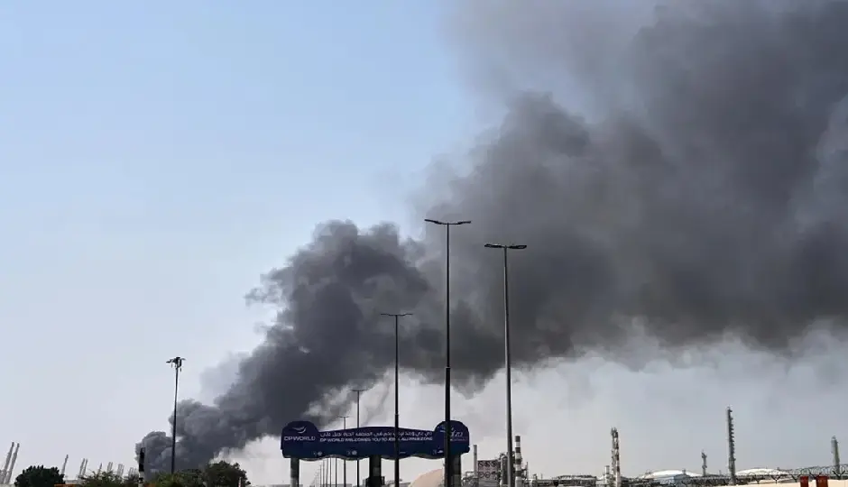 खाड़ी में गहराया जल संकट! ईरान के हमले से कुवैत का डीसैलिनेशन प्लांट क्षतिग्रस्त, बढ़ी चिंता