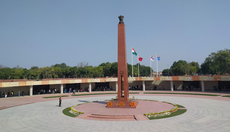 vizag,vizag india tourist destination,best vizag tourist places,tourist places in vijzag,travel,holidays,travel guide