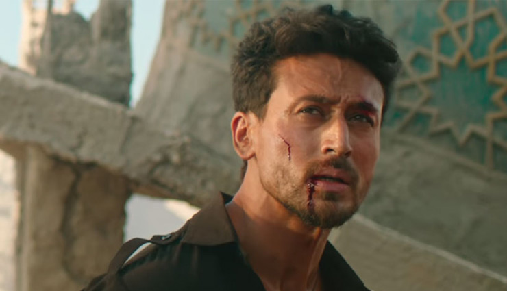 बॉक्स ऑफिस पर 'वॉर (War)' को रोक पाना मुश्किल, 10वें दिन किया धांसू कलेक्शन, कमा डाले इतने करोड़