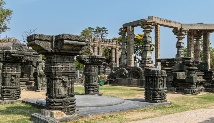 must visit places in telangana,top tourist attractions in telangana,best places to see in telangana,telangana travel guide,telangana sightseeing spots,historical sites in telangana,natural beauty in telangana,telangana temples and lakes,famous places to visit in hyderabad,cultural heritage of telangana