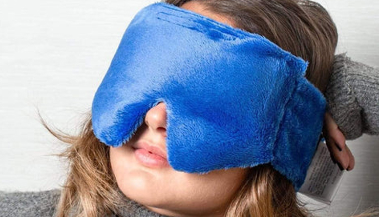 eye floaters remedies,home remedies for eye floaters,treating eye floaters naturally,how to reduce eye floaters,eye exercises for floaters,dietary tips for eye floaters,natural ways to manage floaters,eye health and hydration,managing floaters with diet,relaxation techniques for eye floaters