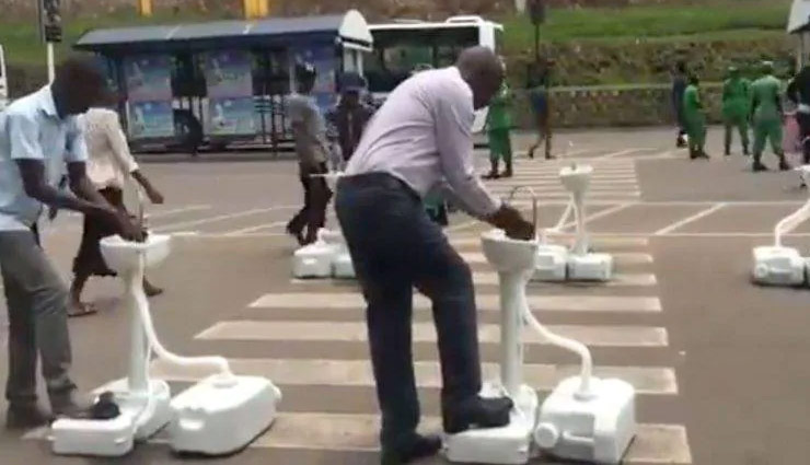 coronavirus covid-19 rwanda video viral wash skin instructions precautions,coronavirus,viral video