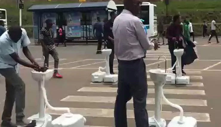 coronavirus covid-19 rwanda video viral wash skin instructions precautions,coronavirus,viral video