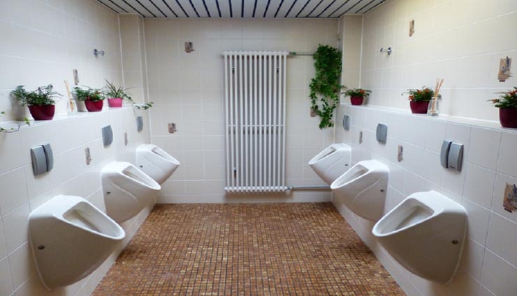 चीन की कंपनी ने निकाला अनूठा नियम, टॉयलेट जाने पर देना होगा जुर्माना