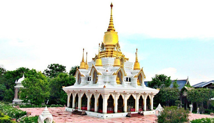 बुद्ध को समर्पित ये 7 स्थान रखते हैं अपना ऐतिहासिक महत्व, जानें इनके बारे में buddha dedicated places,historical significance of buddha sites,places associated with buddha history,buddhist pilgrimage spots importance,buddha heritage sites,cultural value of buddha places,historical buddha destinations,significance of buddha-related locations,sacred sites dedicated to buddha,buddha pilgrimage historical relevance