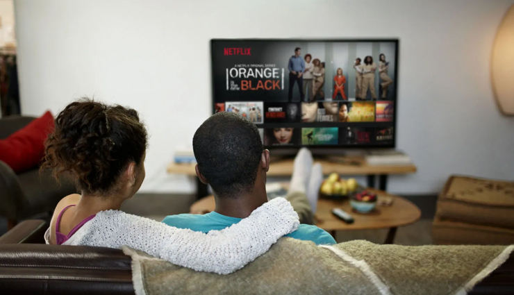 benefits of watching tv together as a couple,couple watching tv benefits,relationship bonding through tv,watching tv as a couple,how tv strengthens relationships,couple activities at home,emotional connection through tv,quality time watching tv,romantic tv time,best shows for couples,relationship benefits of watching tv together