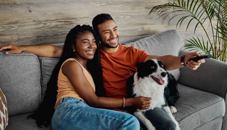 11 Excellent Benefits of Watching TV Together as a Couple