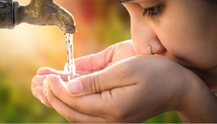 summer hydration tips,how to stay hydrated in summer,effects of dehydration,summer heat health tips,benefits of hydration,summer skin care,beat the heat,summer wellness,summer health tips,staying cool naturally,heatstroke prevention