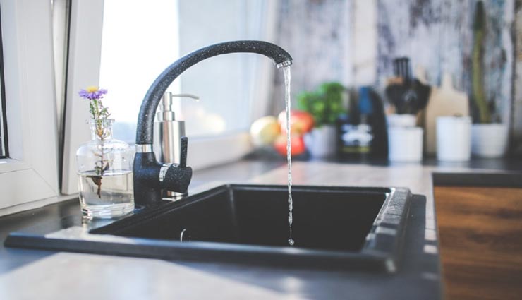 vastu tips,vastu tips in hindi,money loss  vastu mistakes