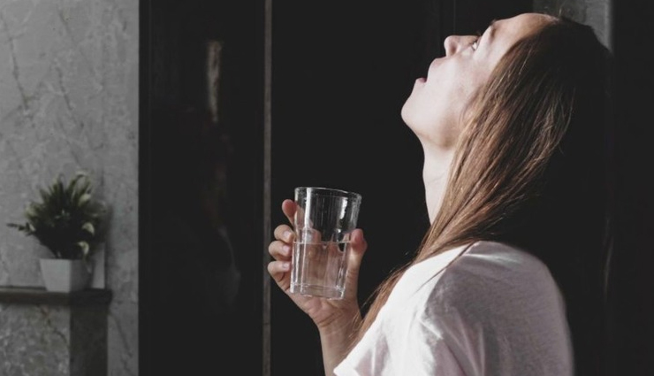 dry socket,alveolar osteitis,tooth extraction,home remedies,pain relief,natural remedies,warm salt water,clove oil,cold compress
    smoking cessation
    tea tree oil,garlic,honey,turmeric,aloe vera,chamomile tea,black tea bags,otc painkillers,soft food diet,Health,Health tips