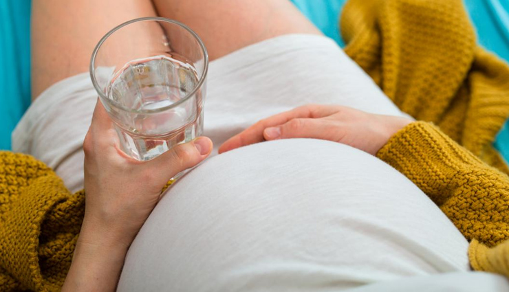 water,pregnancy,less water intake during pregnancy,pregnancy tips,pregnant women tips,health tips in hindi,pregnancy tips in hindi