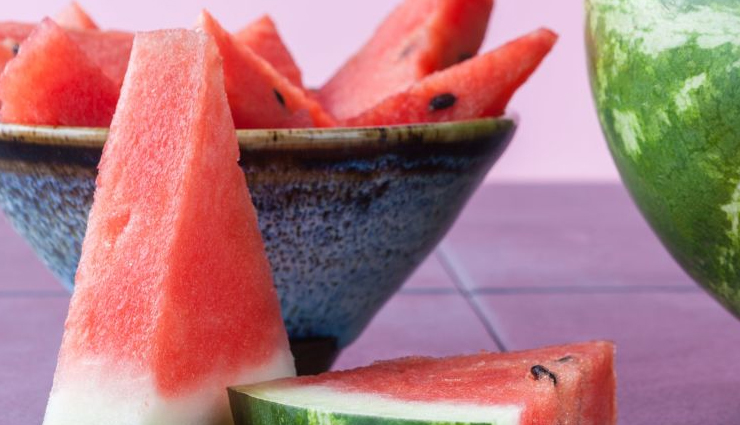 fruits for glowing skin,must-eat fruits for radiant complexion,natural remedies for skin glow,healthy fruits for luminous skin,skin-enhancing fruits in your diet,best fruits for skin radiance,nourishing fruits for vibrant skin,fruit-based skincare for glow,eating for healthy skin: fruits,achieving radiant skin with fruits