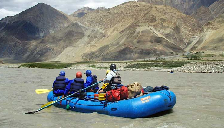 water sports destinations in india,india,goa,andaman islands,rishikesh,karnataka,ladakh,sikkim and darjeeling