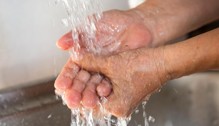 finger burns at home,treat finger burns at home,finger burns,Health,Health tips