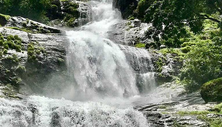 8 Amazing Waterfalls To Visit in Munnar