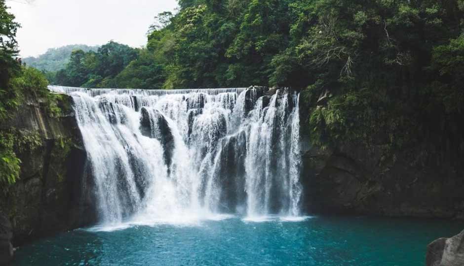 7 Famous Waterfalls To Visit in West Bengal