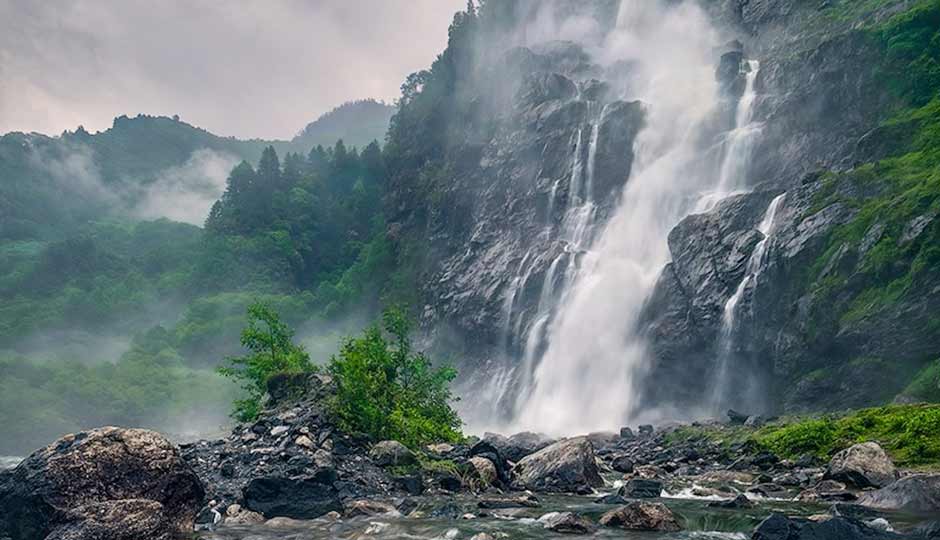 7 Amazing Waterfalls To Explore in West Bengal