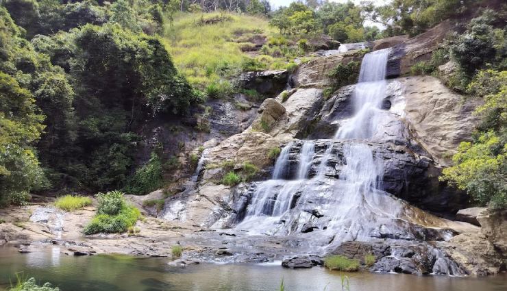7 Beautiful Waterfalls To Explore in Sri Lanka
