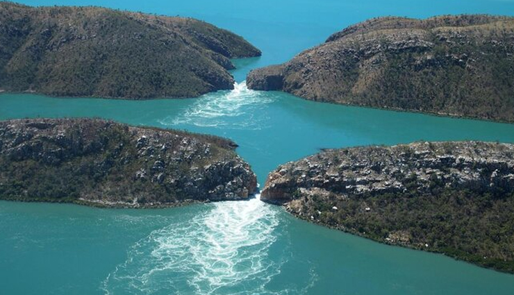waterfalls around the world,bigar cascade falls,romania,eternal flame falls,usa,asik-asik falls,philippines,horizontal falls,australia,blood falls,antarctica,svartifoss,iceland