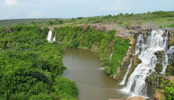 8 Amazing Waterfalls You Should Visit in Karnataka