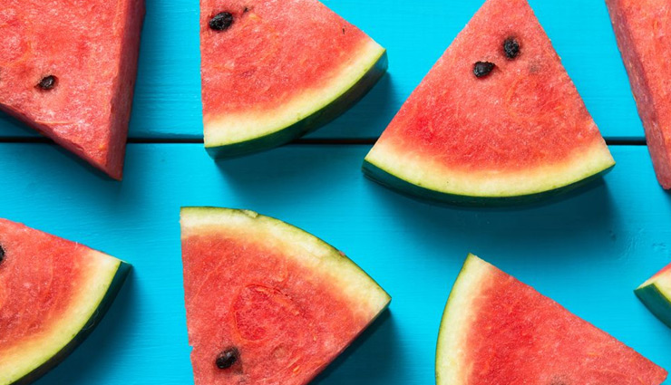 diet to fight aging,aging,anti aging foods,vitamin d,vitamin e,vitamin c,vitamin b,blueberries,pomegranate,watermelon,strawberries,lemons,Health,Health tips