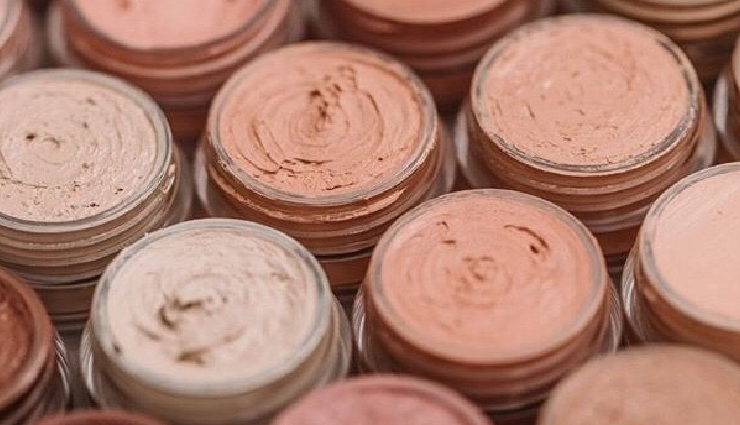 concealing varicose veins with makeup,makeup tips for hiding varicose veins,camouflaging techniques for varicose veins,varicose veins coverage with makeup,how to hide varicose veins with makeup,makeup hacks for varicose veins,camouflage techniques for vein discoloration,varicose veins concealing makeup tricks,makeup tips for hiding vein imperfections,concealer techniques for varicose veins,effective makeup for covering veins,varicose veins camouflage with cosmetics,expert makeup advice for vein coverage,tricks to mask varicose veins with makeup,solutions for hiding varicose veins with makeup