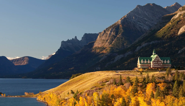 must-visit places canada,top attractions in canada,unmissable canadian destinations,canada travel bucket list,iconic places in canada,best canadian landmarks,hidden gems canada,explore canada wonders,canada natural beauty spots,cultural marvels of canada