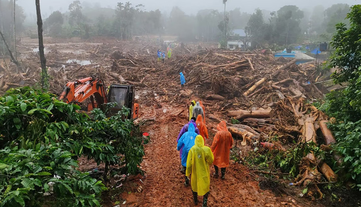वायनाड भूस्खलन चौथा दिन: तलाशी अभियान के दौरान चार लोग जीवित पाए गए; मृतकों की संख्या बढ़कर 308 हुई 