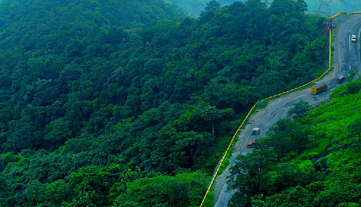 western ghats hill stations,breathtaking hill getaways,scenic beauty of western ghats,must-visit western ghats destinations,charming hill retreats in the ghats,western ghats travel experiences,picturesque mountain escapes,best views in western ghats,unexplored hill stations ghats,western ghats hillside beauty