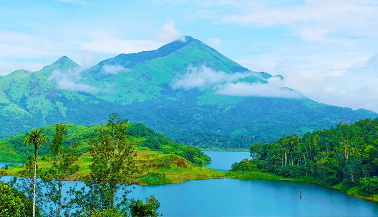 wayanad tourist places in hindi