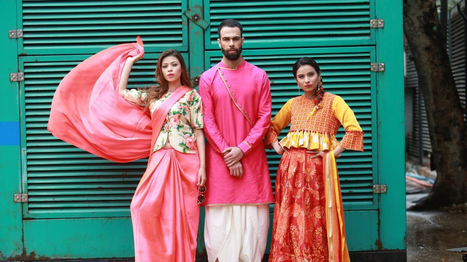Holi Special 2019: इस होली पुराने कपड़ों को कहे ना, इस तरह करें खुद को तैयार ways to get ready,holi fashion tips