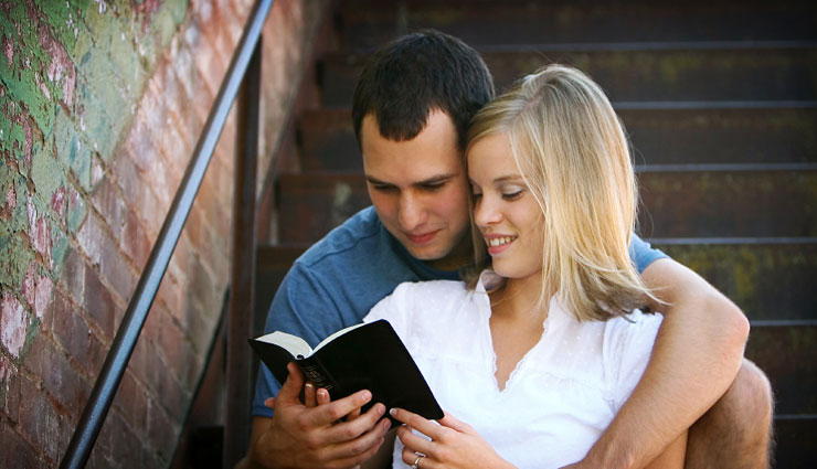 5 Romantic Ways To WIn Your Man's Heart