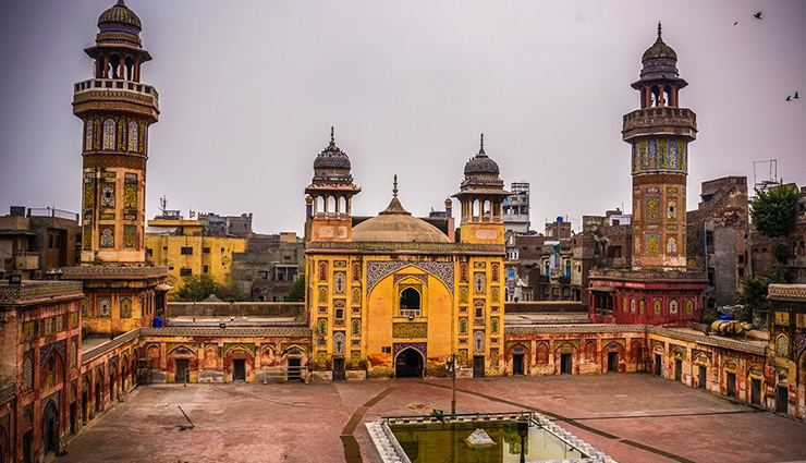 beautiful mosque,mosque in pakistan