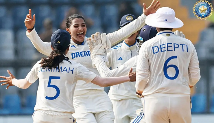 भारतीय महिला क्रिकेट टीम ने रचा इतिहास, ऑस्ट्रेलिया के खिलाफ 8 विकेट से जीता पहला टेस्ट मैच 