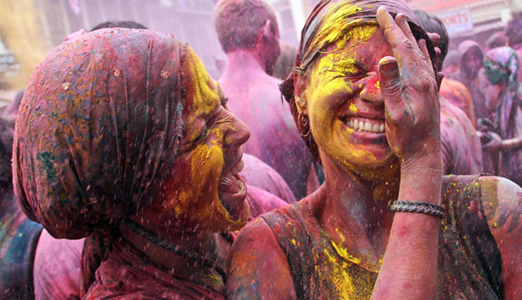 holi,protect hair from holi colors,ways to keep hair protected from holi colors,holi 2020,holi beauty tips,beauty,hair care tips,hair care