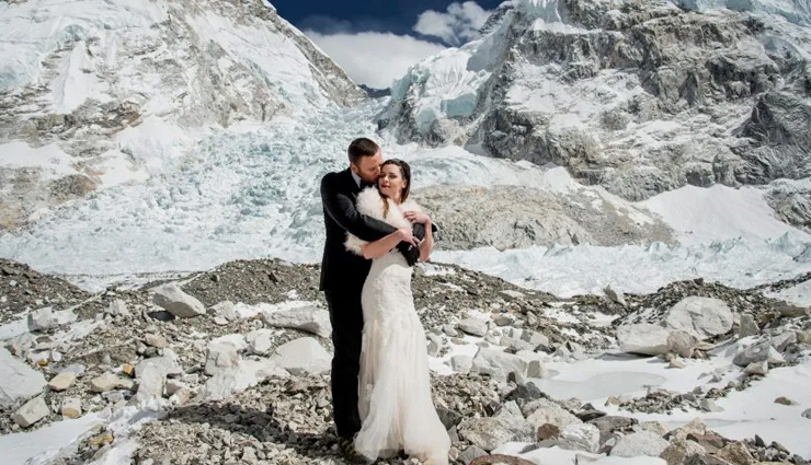 strange wedding destination,wedding destination around the world,under the sea,draculas castle,dolphin reef,mount everest,space