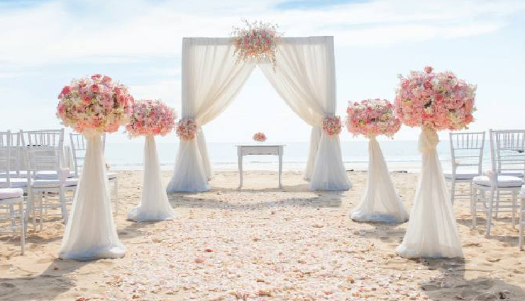 wedding dream meanings,dream interpretation,common dream scenarios,marriage symbolism,dream analysis,symbolic wedding dreams,dream symbols and meanings,unraveling dream imagery,subconscious messages,interpret your dreams