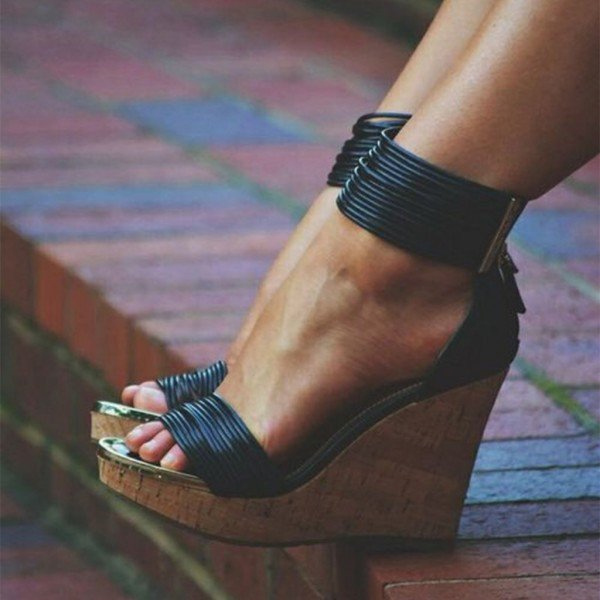 types of heels,heels,cone heels,gladiators,kitten heels,wedge heels,stiletto