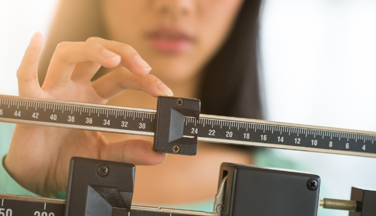 water intake for weight loss,how much water to drink for weight loss,water consumption and weight loss,hydration for weight management,optimal water intake to lose weight,water and calorie burning,drinking water for weight loss,weight loss and hydration,water requirements for effective weight loss,personalized water intake for weight management