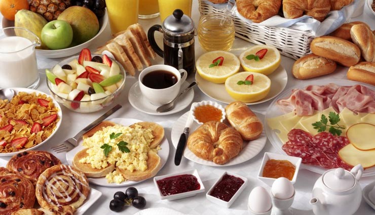 ब्रेकफास्‍ट से जुड़ी ये 5 गलतियां बनती हैं बढ़ते वजन का कारण, जानें और लाए सुधार