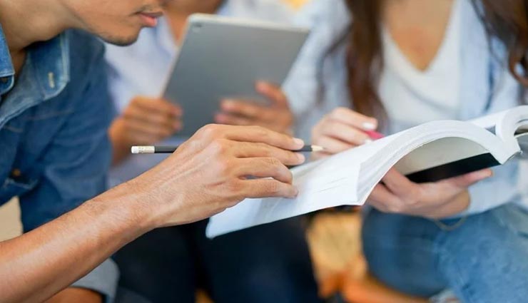 आपको भी हैरान कर देंगे दुनिया के ये अजीबोगरीब कोर्स, कुछ भारत के भी 