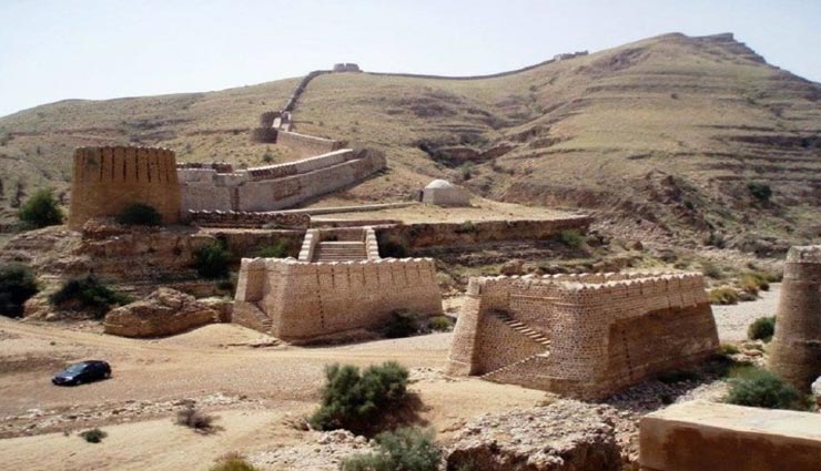 कोई नहीं जानता किसने बनवाया पाकिस्तान का यह किला, दुनिया में है सबसे बड़ा weird news,weird fort,worlds largest fort,pakistan ranikot fort,the great wall of sindh