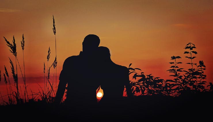 weird news,weird incident,unique marriage,uttar pradesh news,60 years old woman marries  20 years old 20