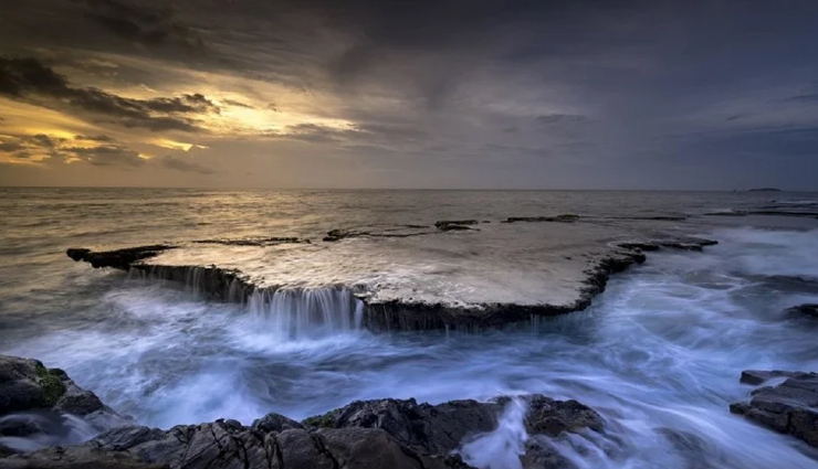 weird news,weird place,earths hidden continent,zealandia mystery