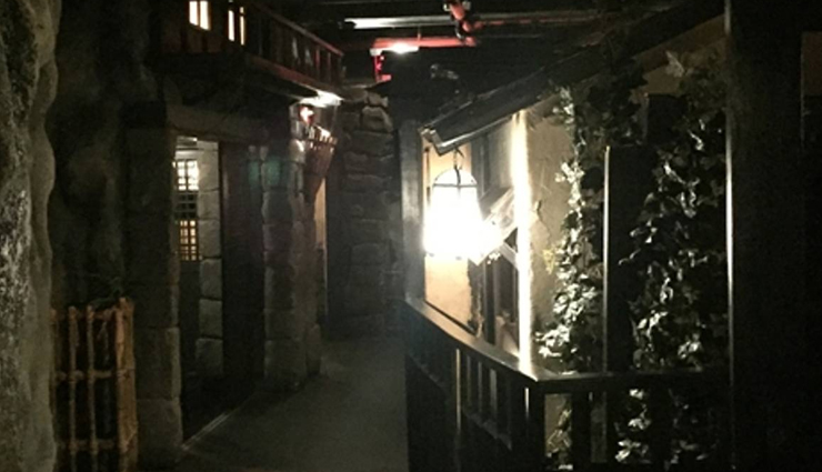 weird restaurants to visit around the world,weird restaurants,modern toilet,taipei,taiwan,heart attack grill,las vegas,nevada,ninja new york,new york,dans le noir,london,england,the airplane restaurant,colorado springs,colorado,fritzs railroad restaurant,multiple locations,kansas and missouri