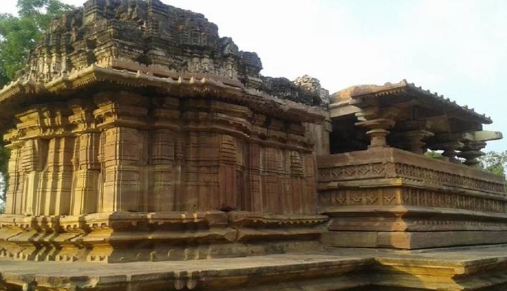 वैज्ञानिक भी नहीं समझ पाए 800 साल पुराने इस मंदिर के रहस्य weird news,weird information,ramappa temple telangana,mysterious temple