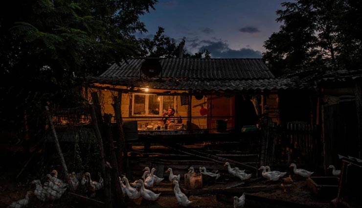 weird village,dobrusa village,single man in village,garisa munten,man alone live with animals