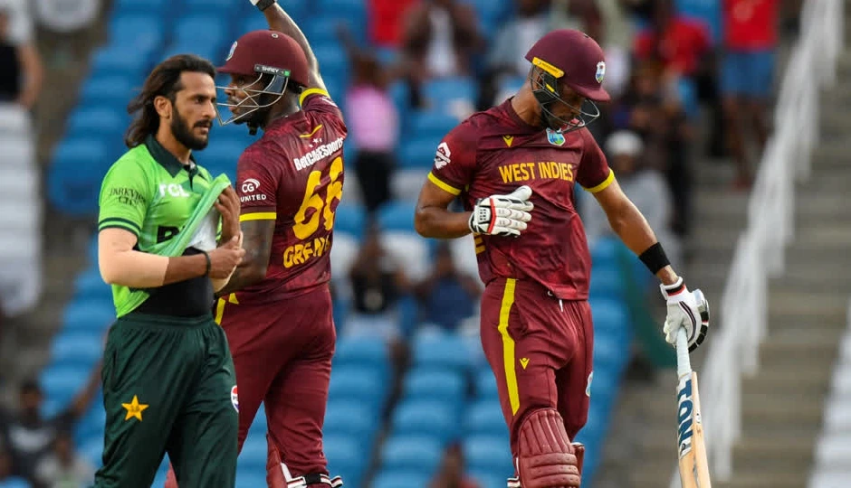6 साल का इंतजार खत्म! वेस्टइंडीज ने पाकिस्तान को 5 विकेट से हराया, सीरीज 1-1 से बराबर — तीसरा ODI होगा निर्णायक