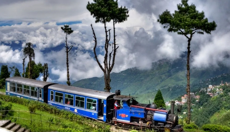 west bengal tourist attractions,places to visit in west bengal,top tourist destinations in west bengal,darjeeling tourism,kolkata tourism,kalimpong tourism,sandakphu trek,kurseong tourism,lava tourism,west bengal sightseeing,historical places in west bengal,west bengal hill stations,west bengal beaches,tourist places near kolkata,religious places in west bengal,west bengal wildlife sanctuaries,best time to visit west bengal,things to do in west bengal