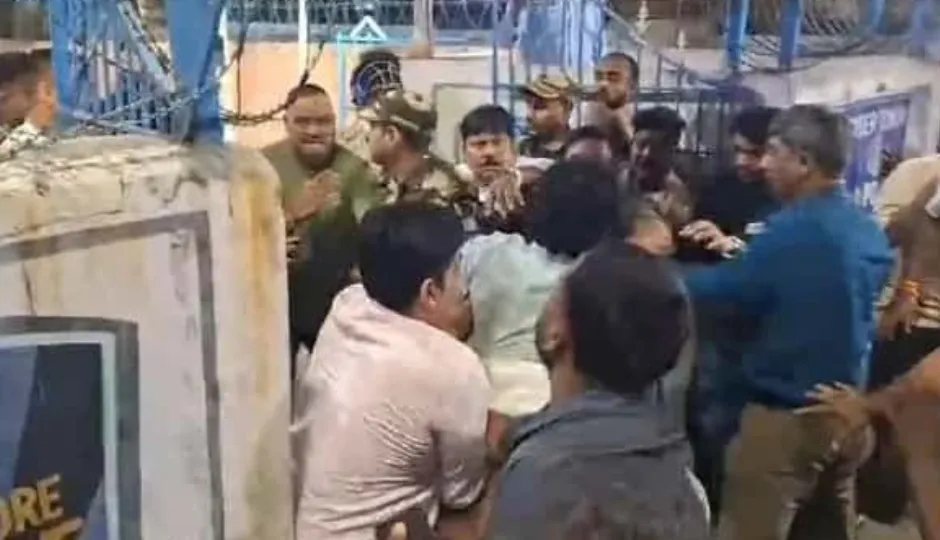 पश्चिम बंगाल में सियासी टकराव तेज: जगदल में पीएम मोदी की रैली से पहले हिंसा, BJP-TMC कार्यकर्ता आमने-सामने